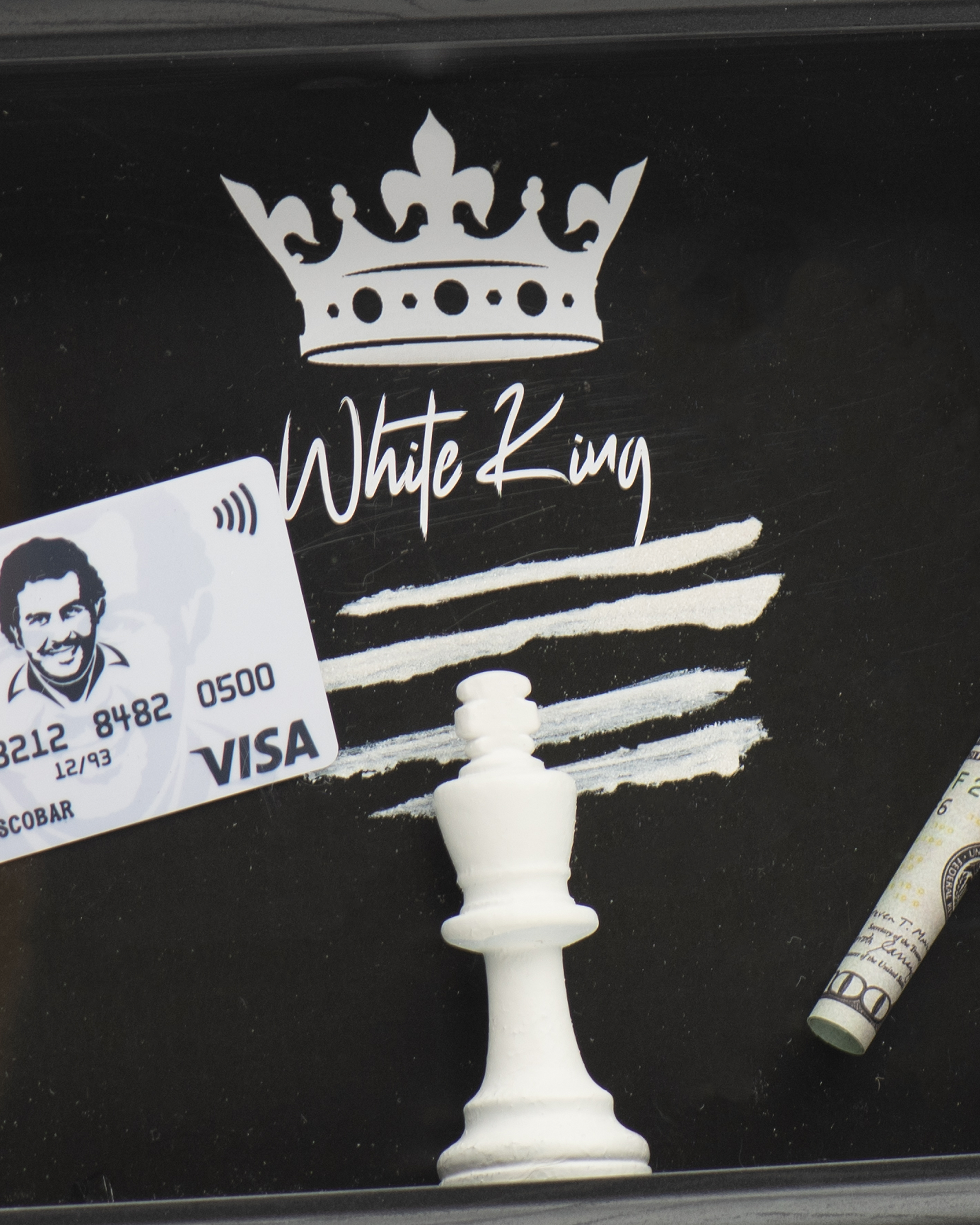 2 White King